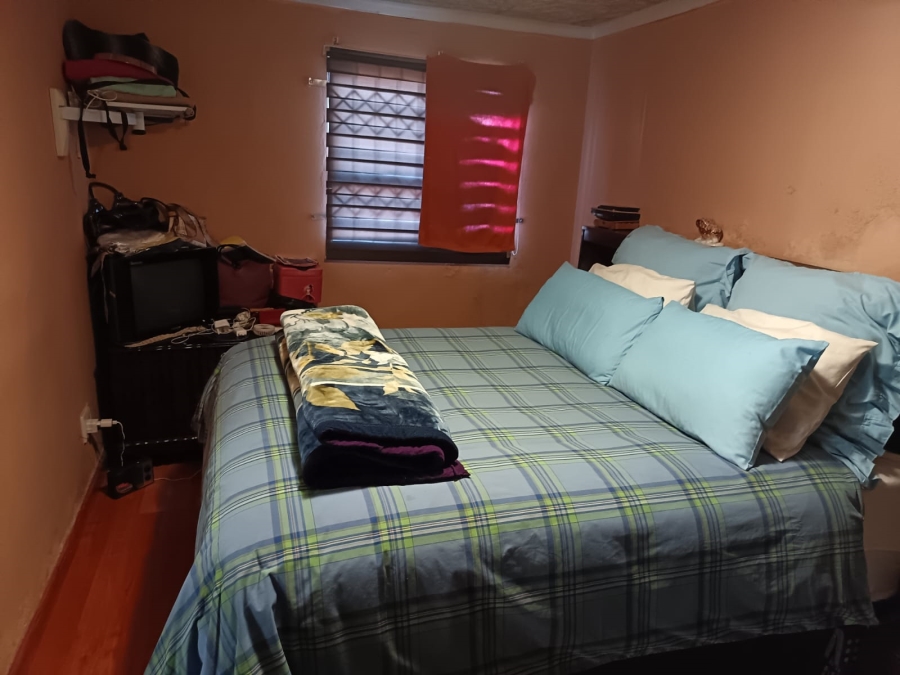 3 Bedroom Property for Sale in Mandela Park Western Cape